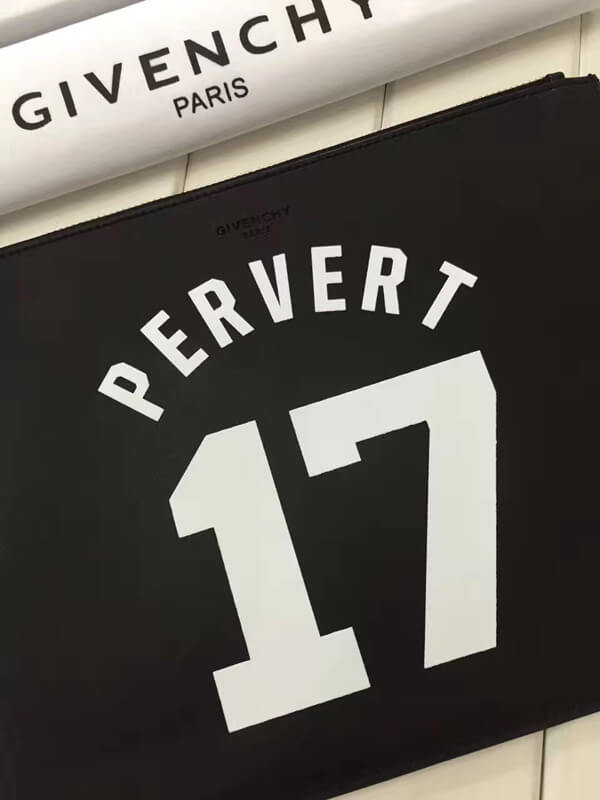 2017新作 GIVENCHY ジバンシィスーパーコピー PERVERT スターパッチ レザーポーチ BK06072273003