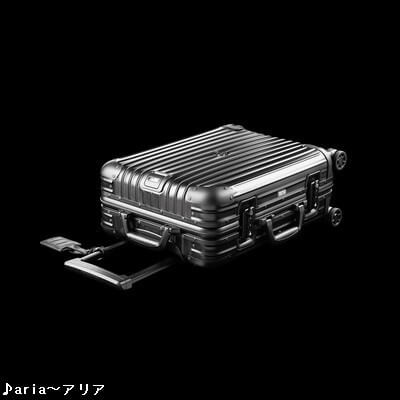 【関税送料込】Rimowa&Moncler スーツケース black♪【スーパーコピー】