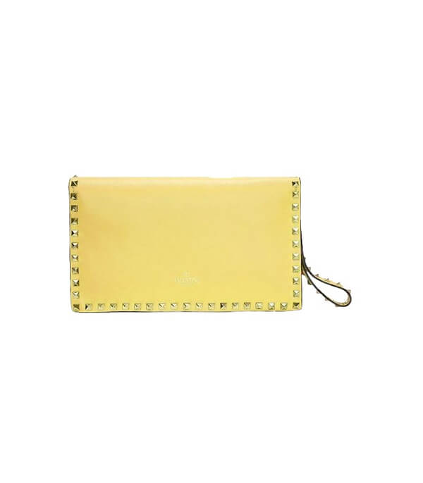 18SS【Valentino ヴァレンティノスーパーコピー】人気のRockstud YELLOW LEATHER CLUTCH IW2B0399 NBD N18