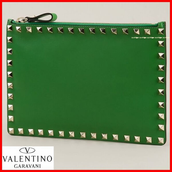 2018新作 【Valentino ヴァレンティノスーパーコピー】RockstudクラッチバッグＭ Green