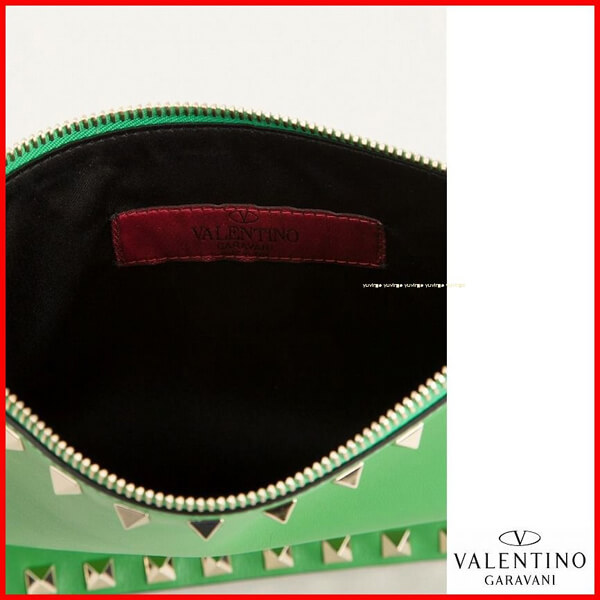 2018新作 【Valentino ヴァレンティノスーパーコピー】RockstudクラッチバッグＭ Green