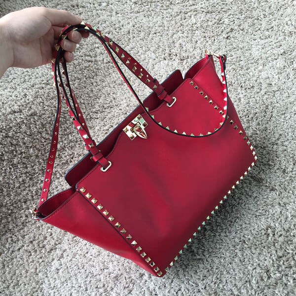 2018AW ★紗栄子さん愛用サイズ★Valentino ヴァレンティノスーパーコピー トラペーゼ MINI IW9B2399NWB