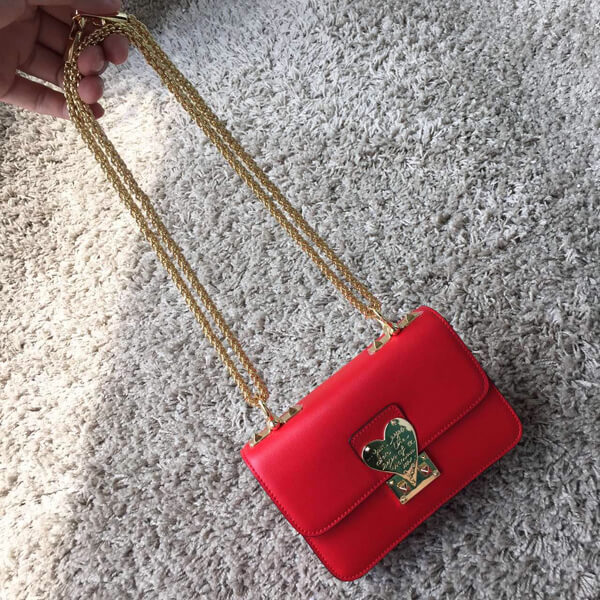 2018AW セレブ愛用者多数☆Valentino ヴァレンティノスーパーコピー☆ LAmour Leather Shoulder Bag