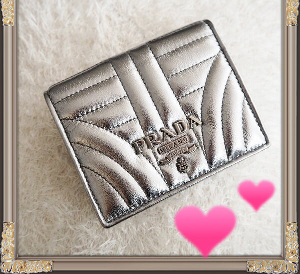 2019新作 PRADA プラダスーパーコピー☆Nappa レザーコンパクト財布 1MV204 2BOX