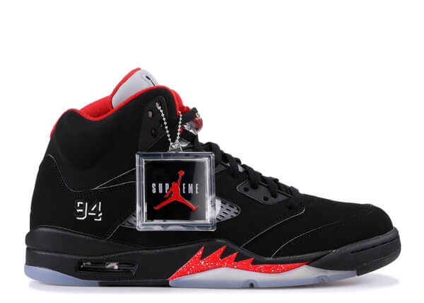 追跡有配送！シュプリーム x ナイキコラボ AIR JORDAN 5 RETRO Black 824371 001