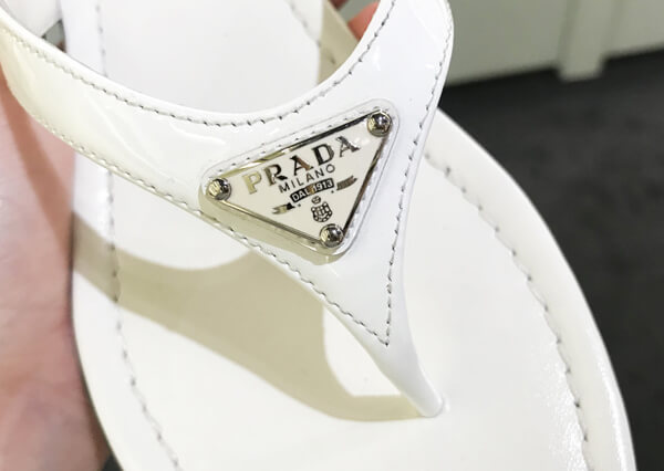 PRADAプラダ TRIANGLE LOGO WOMEN FLIP FLOP 1Y657I-3O7N