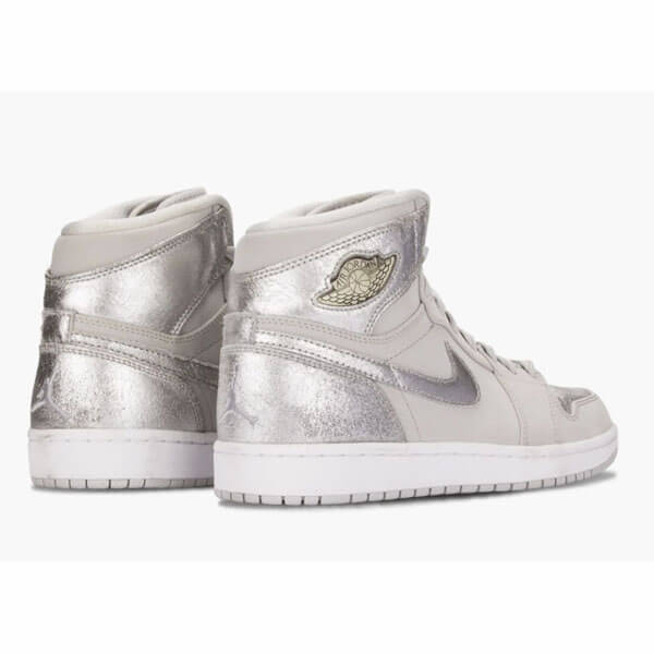 ナイキ エアージョーダン スニーカー コピー ナイキAir Jordan 1 Retro Hi Silver 25th Anniversary 2010 396009001