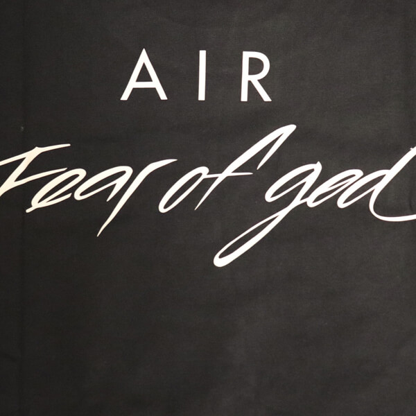 トリプルコラボ激レア! FEAR OF GOD x ナイキ Air Fear of God Tee