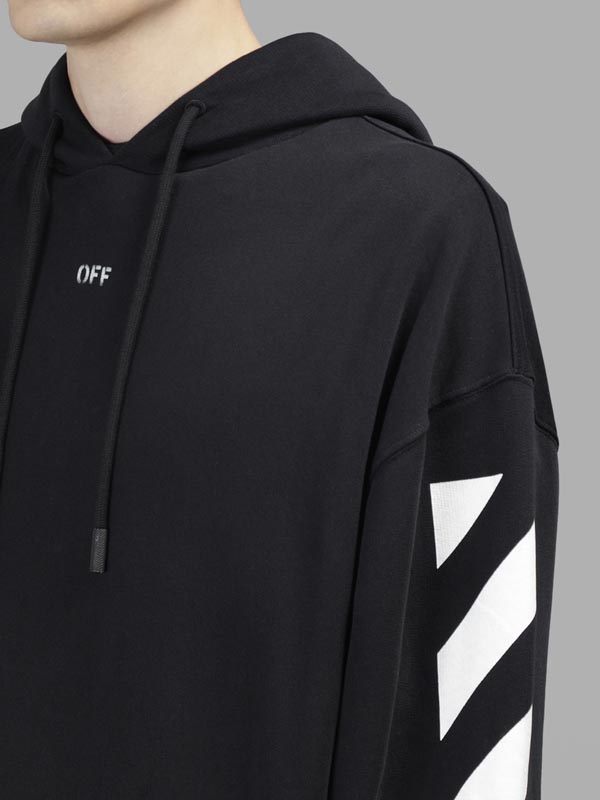 オフ ホワイト 東京 偽物 パーカー 激安 OFF WHITE 17FW ARROW OVER HOODIE 芸能人