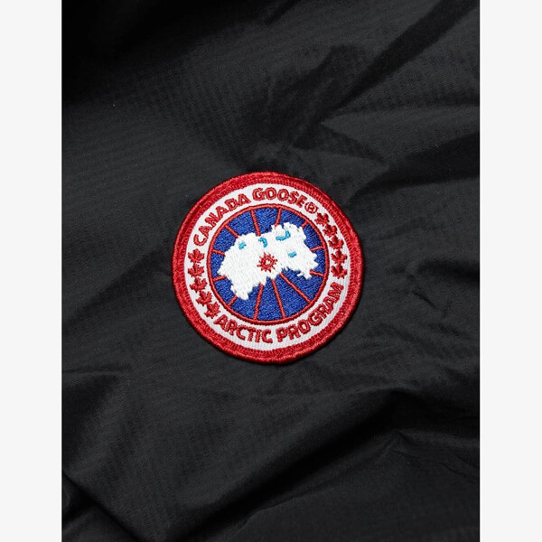 【安心の関税込】CANADA GOOSE・Matte Lodge ダウンフーディー